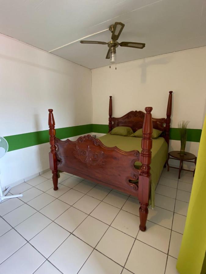 Tranquillite Vert Pointe-Noire Luaran gambar
